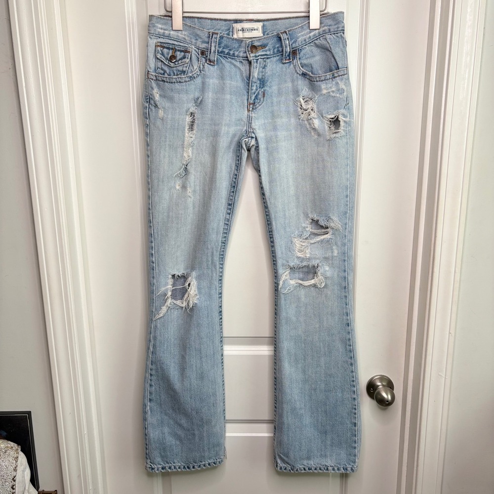 VTG Abercrombie & Fitch Distressed Low Rise Bootcut Jean Light Wash Y2K Cowgirl
